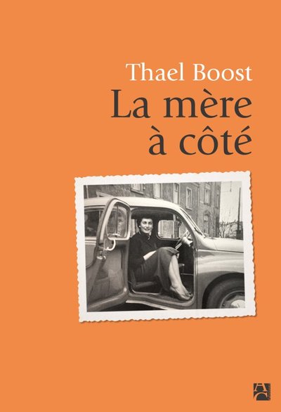 La mère à côté