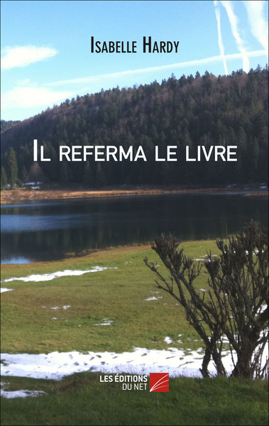 Il referma le livre